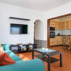Hermosa Casa Vacacional, Muy Cerca A La Playa. Guatiza